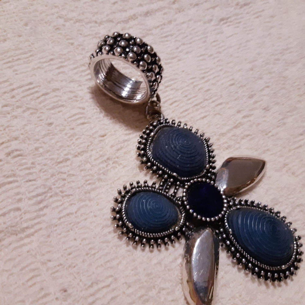 Scarf jewelry